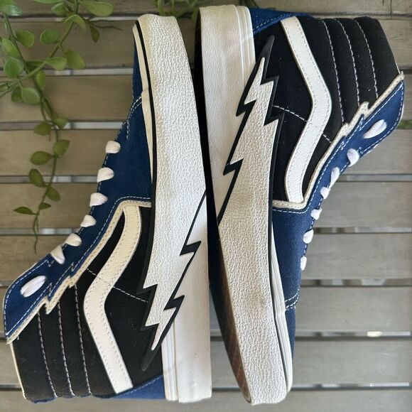 Van’s Bolt Sk8 High Tops - Picture 5 of 7